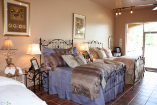 Iron Bed Store Picture 1