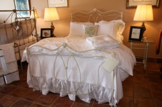 Iron Bed Store Picture 1